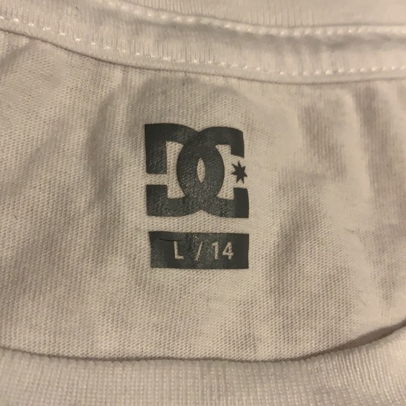 Boys graphic DC Short Sleeve Tee - size 14 - Picture 5 of 8